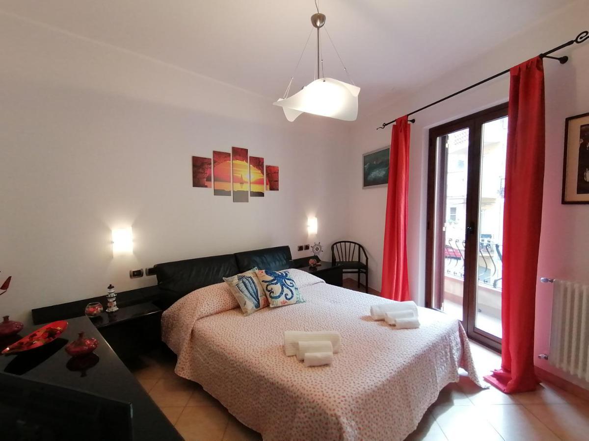 Casa Il Faro Apartman Taormina Kültér fotó